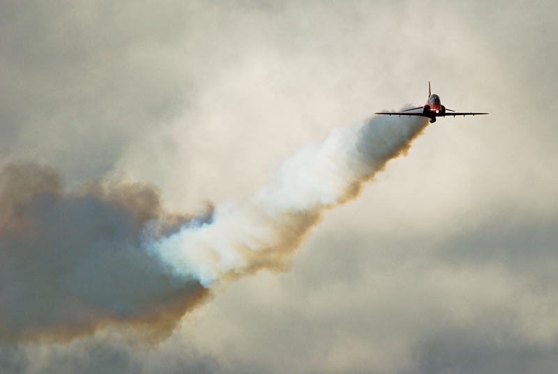 211_Fairford RIAT_Red Arrows na British Aerospace Hawk T1.jpg